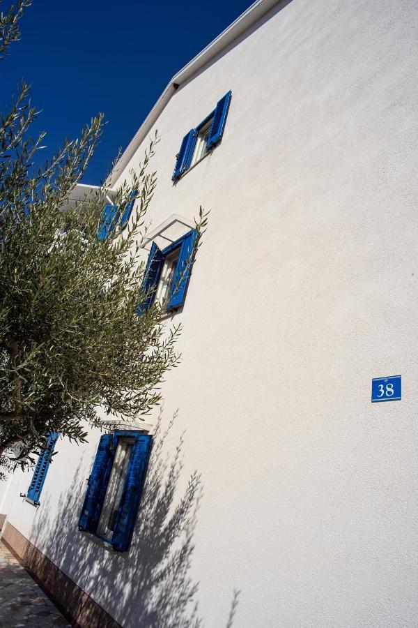 Olive Tree Apartments Umag Luaran gambar