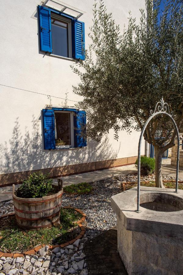 Olive Tree Apartments Umag Luaran gambar