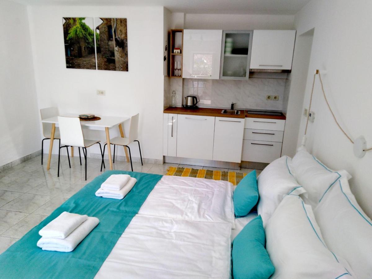 Olive Tree Apartments Umag Luaran gambar